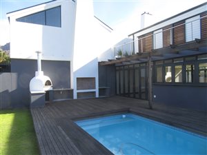 3 Bed Townhouse in Kirstenhof