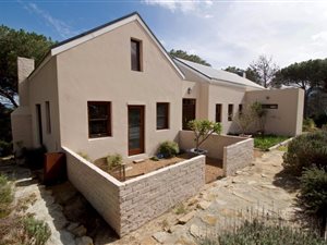1 Bed House in Sir Lowrys Pass