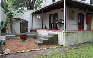 2 Bedroom Garden Cottage in Hout Bay and surrounds