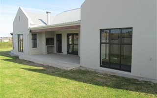 3 Bedroom House in Kraaibosch