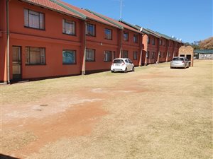 2 Bed Apartment in Krugersdorp Central