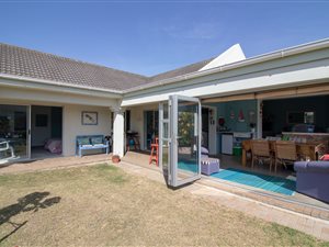 3 Bedroom House in Royal Alfred Marina
