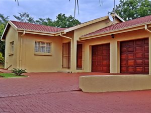 3 Bed House in Kingsview