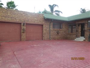 3 Bed House in Glen Marais