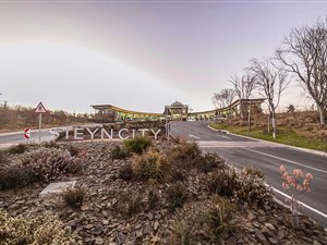 1099 m² Land available in Steyn City