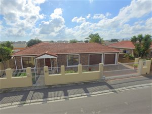 4 Bed House in Goodwood