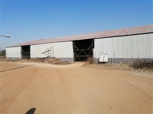 2438 m² Industrial space in Pretoriusstad