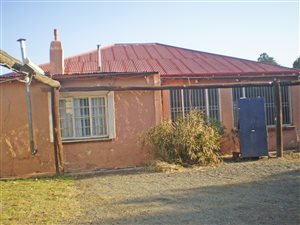 4.7 ha Farm in Estoire