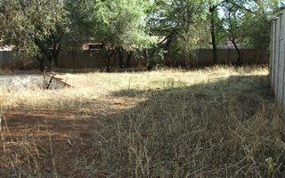 911 m² Land available in Meyerton Central