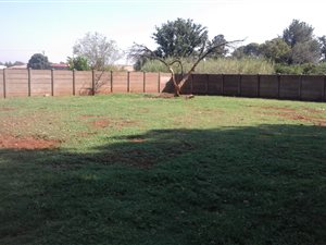 606 m² Land available in Kookrus
