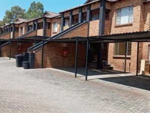 2 Bed Townhouse in Elspark