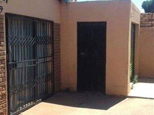 4 Bed House in Chiawelo