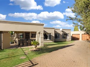 3 Bed House in Brackendowns