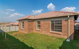 3 Bedroom House in The Reeds