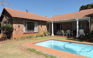 3 Bedroom House in Strubens Valley