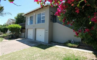 3 Bedroom House in Seafield
