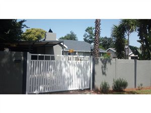 4 Bed House in Buurendal