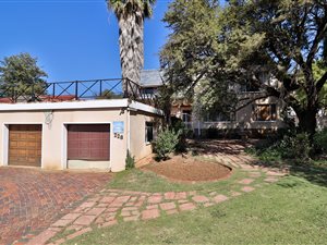4 Bed House in Mondeor