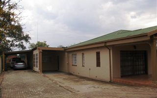 3 Bedroom House in Erasmus