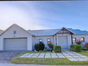 3 Bed House in Kraaibosch