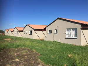 2 Bed Apartment in Charl Cilliers