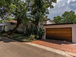 6 Bed House in Westdene