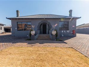 215 m² Office Space in Springs Central
