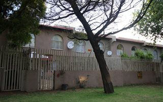 3 Bedroom Duplex in Verwoerdpark