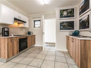 2 Bed Apartment in Lilianton