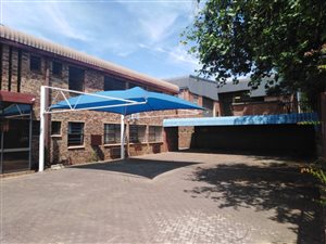 5662 m² Industrial space in Stormill