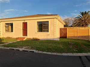 3 Bed Townhouse in Sonstraal Heights