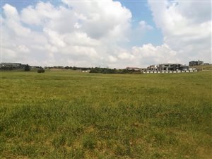 8570 m² Land available in Mooikloof Glen