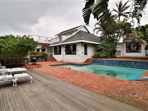 4 Bed House in Salt Rock