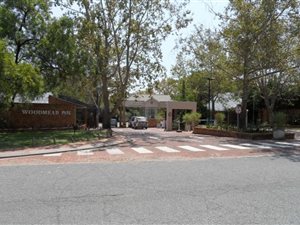 500 m² Office Space in Woodmead