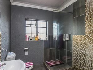 2 Bed Townhouse in Turffontein