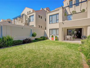 2 Bed Apartment in Douglasdale