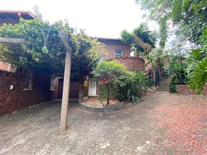 3 Bed Apartment in Waterkloof Heights