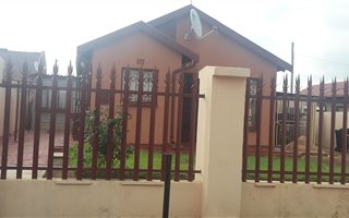 2 Bedroom House in Kwa Thema