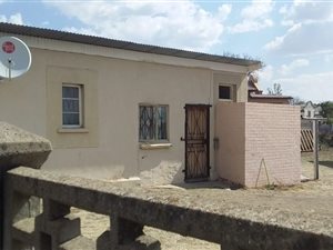 3 Bed House in Egerton