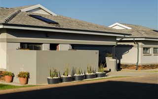 2 Bedroom House in Benoni North