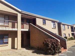 2 Bed Apartment in Paarl