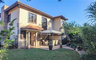 3 Bedroom Townhouse in Forest Hills