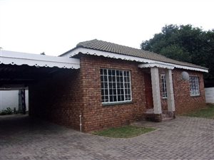 3 Bed Townhouse in Jordaan park