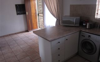 2 Bedroom Simplex in Highveld