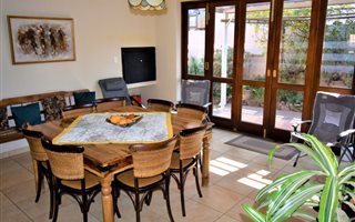 3 Bedroom House in Amberfield