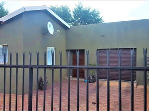 4 Bed House in Kathu