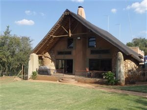 7 Bed House in Lanseria and surrounds