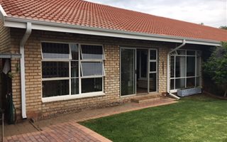 3 Bedroom Simplex in Norkem Park