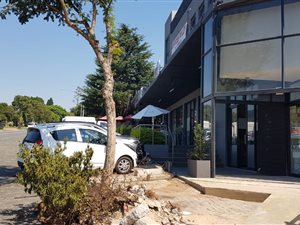 100 m² Retail Space in Silvamonte