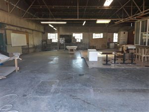 3850 m² Industrial space in Maraisburg